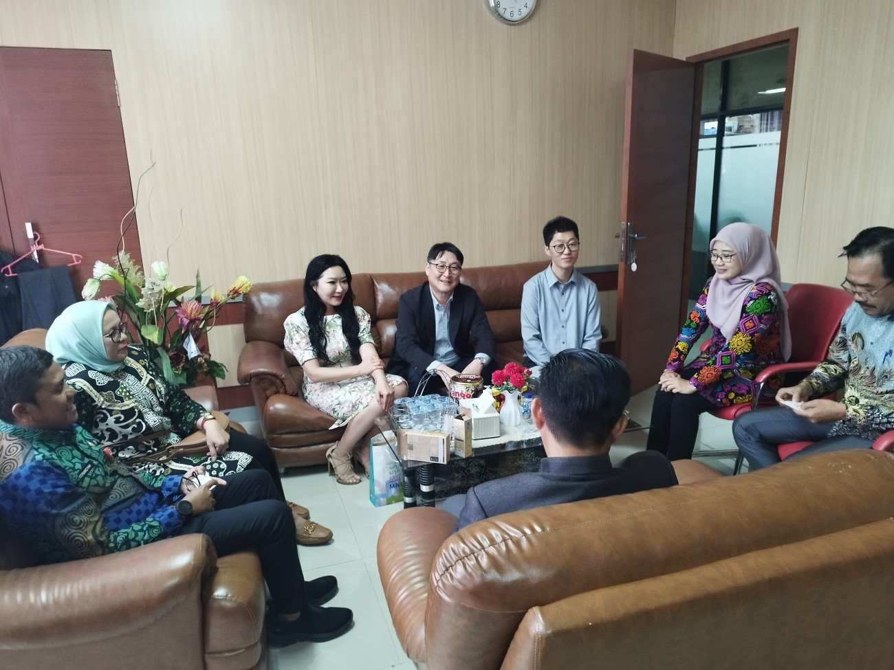Brida Kaltim dampingi tim Mokpo National University pada acara Academic Partnership Discussion di SMAN 10 Samarinda dan Universitas Mulawarman